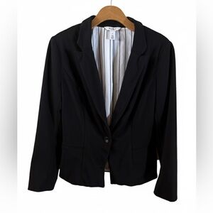 White House Black Market Classic Black Blazer With Single Button and Pockets